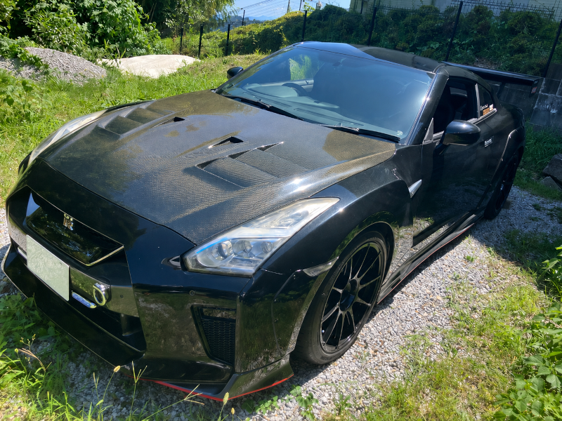 NISSAN GT-R
